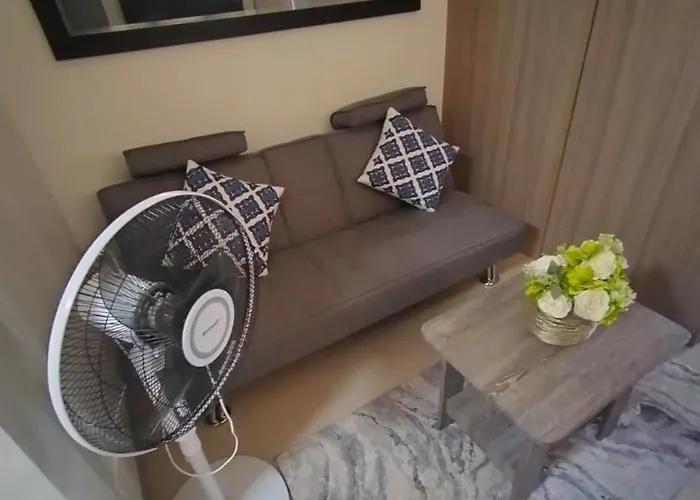 Shore 2 - Staycation Or Bus Trip I 1br Furnished Appartement Manille