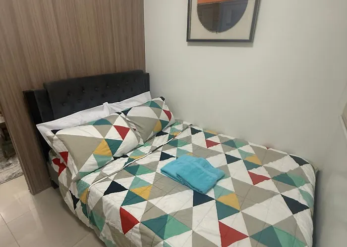 Shore 2 - Staycation Or Bus Trip I 1br Furnished * Manille