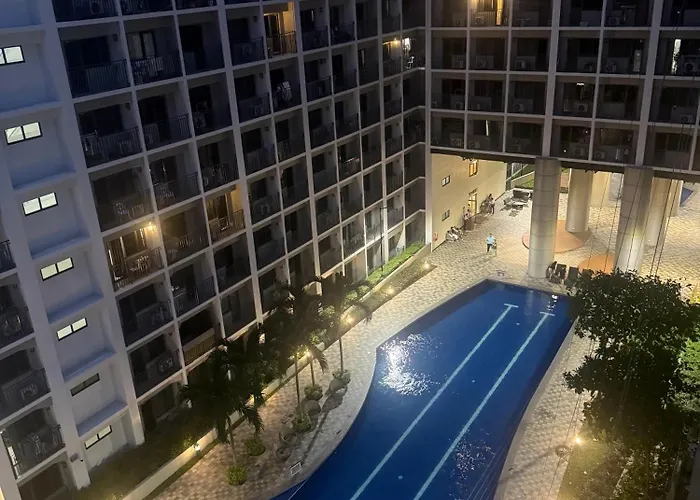 Shore 2 - Staycation Or Bus Trip I 1br Furnished Manille